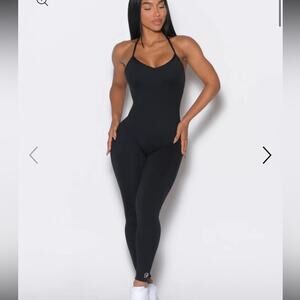 Bombshell Sportswear Sculpt Bodysuit – Black – Size XS – EUC